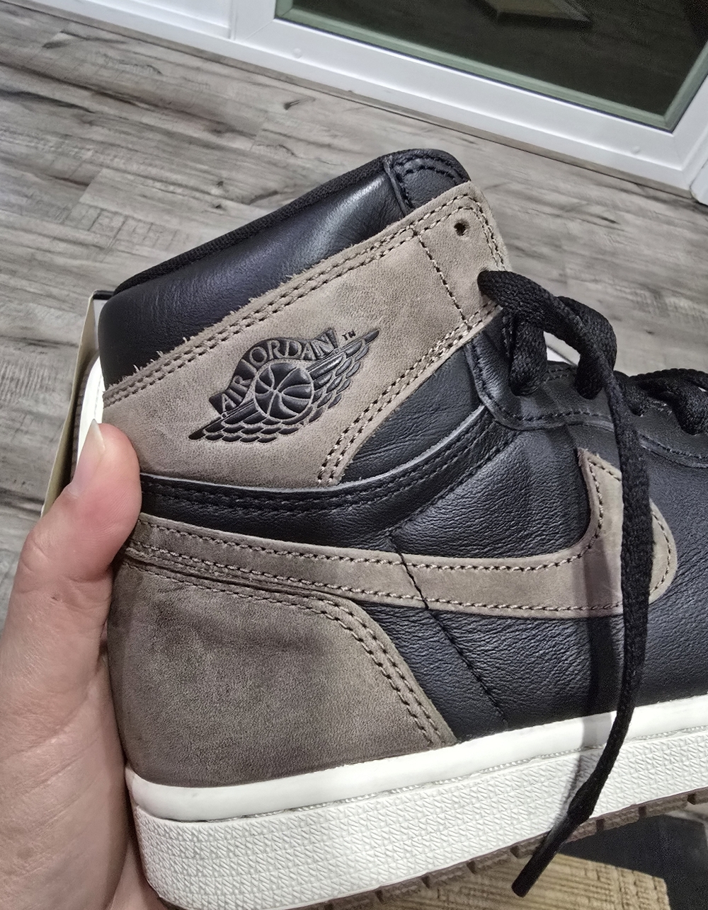 Nike Air Jordan 1 Retro High OG Palomino Mens 7 Womens 8.5 - Picture 10 of 13
